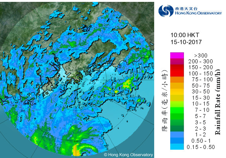 二零一七年十月十五日上午10时正的雷达回波图像，当时卡努的中心位于香港以南，与卡努相关的雨带正影响广东沿岸及南海北部。

