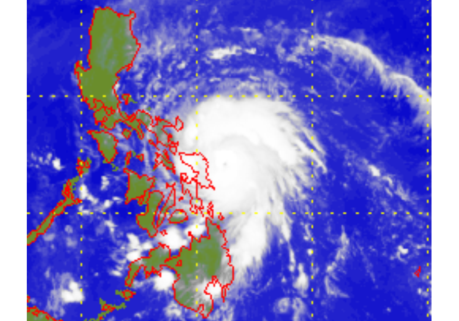 強颱風黃蜂(2001)的衛星圖片 