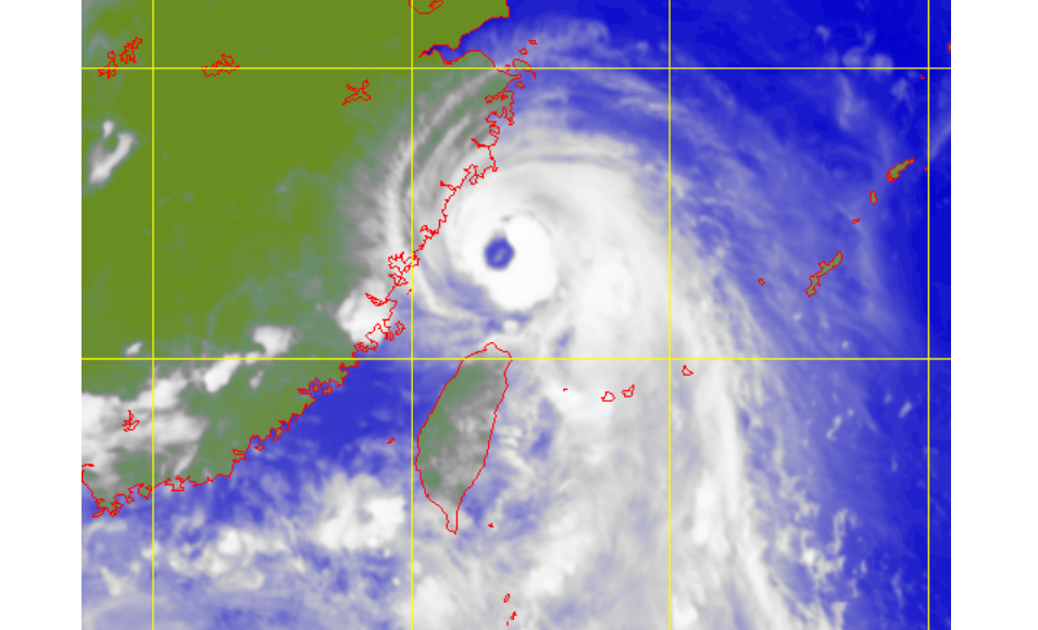 Satellite picture of Typhoon Hagupit (2004)
