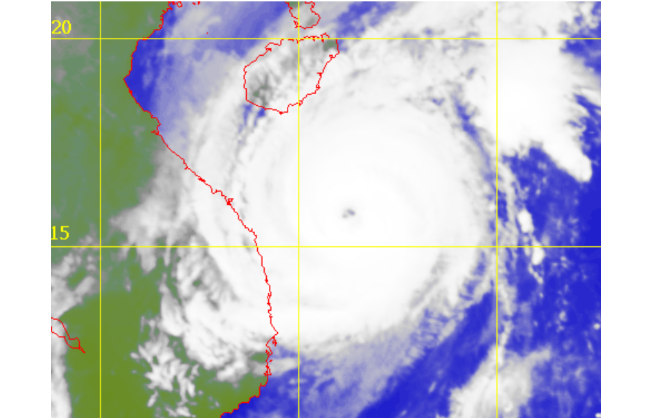強颱風環高 (2022)的衛星圖片 