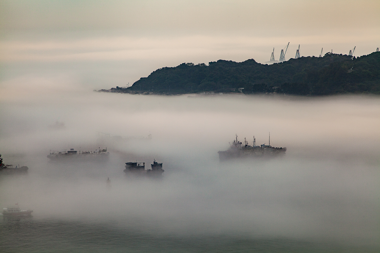 Sea fog near Tai Kok Tsui on 19 March 2016