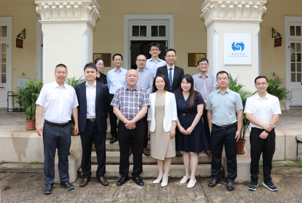 Delegation from the Civil Aviation Administration of China Visits the Hong Kong Observatory